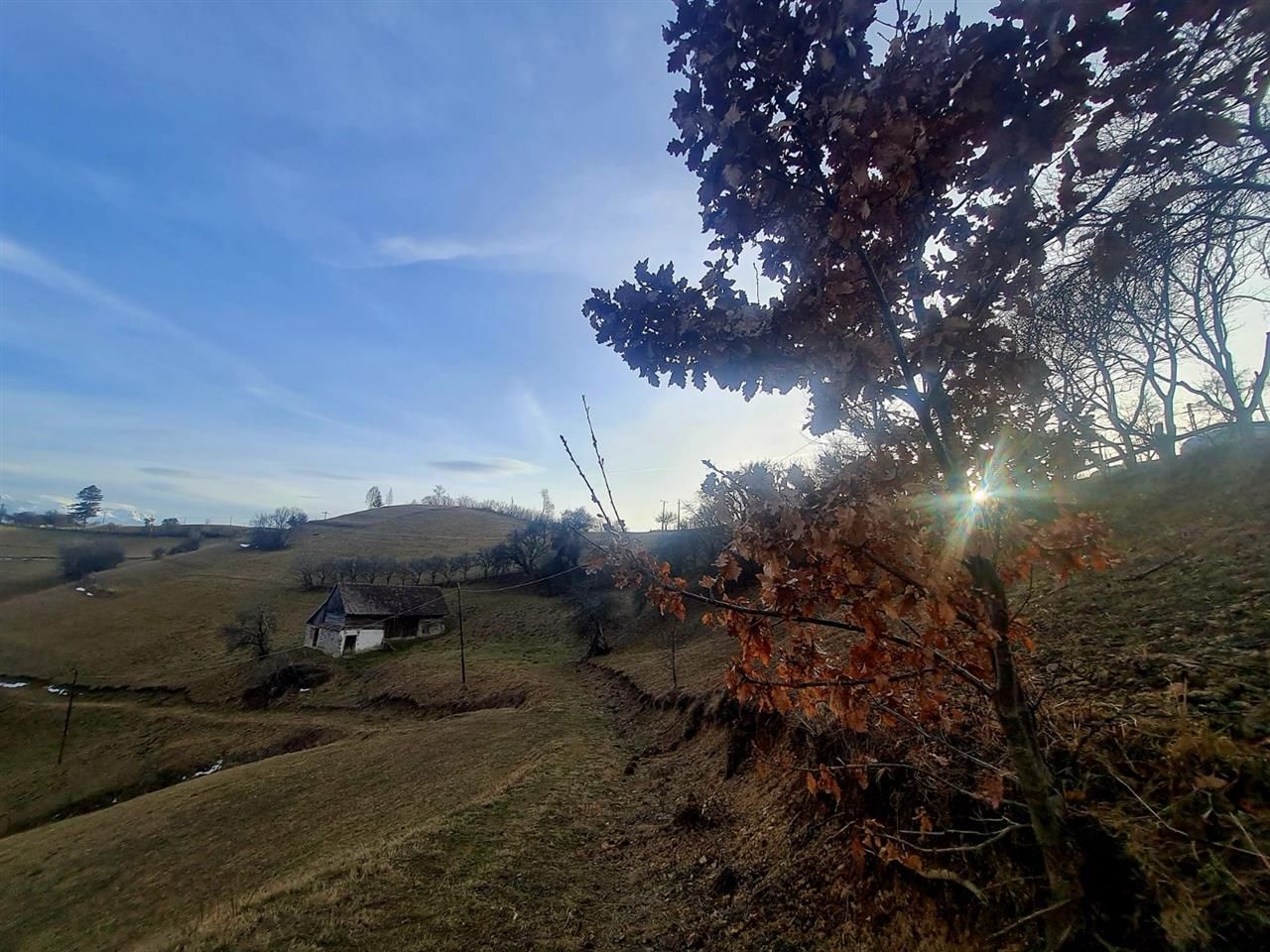 Oaza de liniste si frumusete, reconectare cu natura, 16.000 mp, Poiana Marului - Poză 1