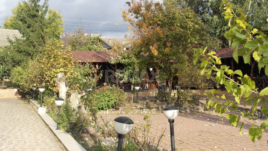 Restaurant pe prima linie Centru Mereni - Poză 2
