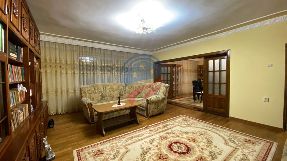 VILA GENEROASA CU TEREN 720 METRI IN APROPIEREA  ELECTROPUTERE MALL - Poză 4