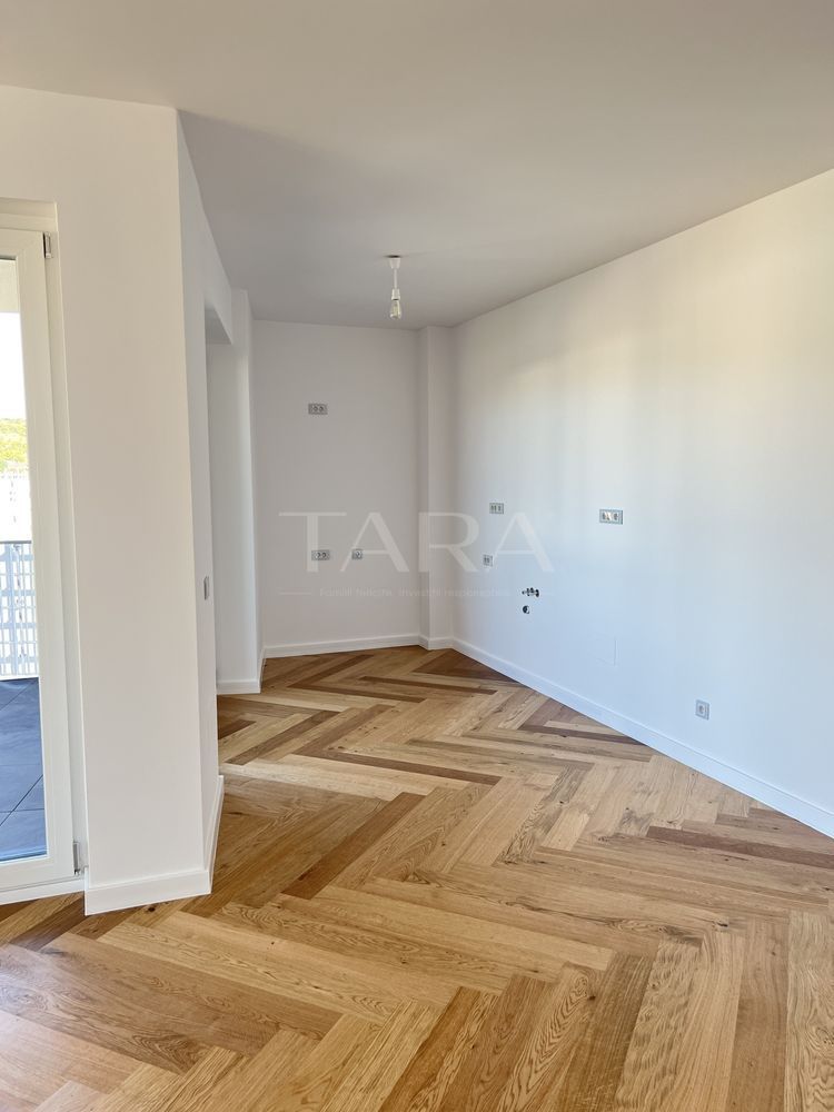 Apartament 3 camere modern, Complex Rezidential Nou. - Poză 2