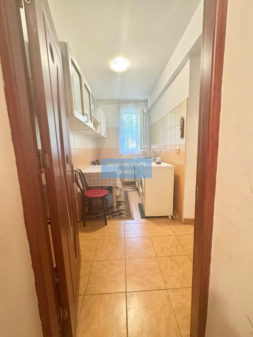 Apartament 2 camere, central, parter – Giurgiu - Poză 1