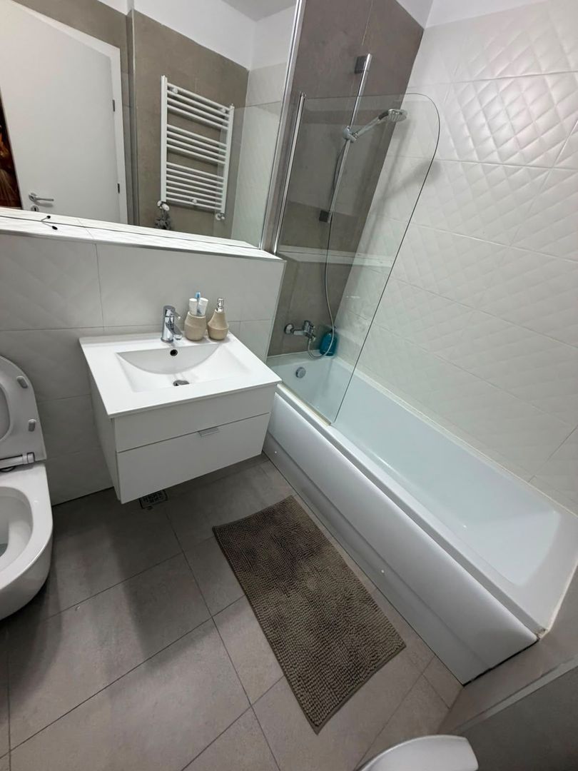 Apartament cu 2 camere, 55 mp, loc de parcare inclus - Poză 3