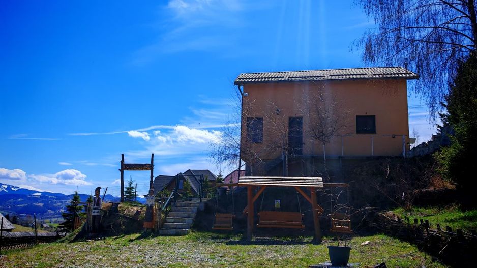 Casa / pensiune investitie sat Pestera, Moieciu, Bran - Poză 35