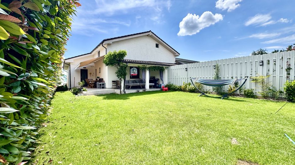 Duplex modern -  confort, eficiență și independență energeticǎ - Poză 1
