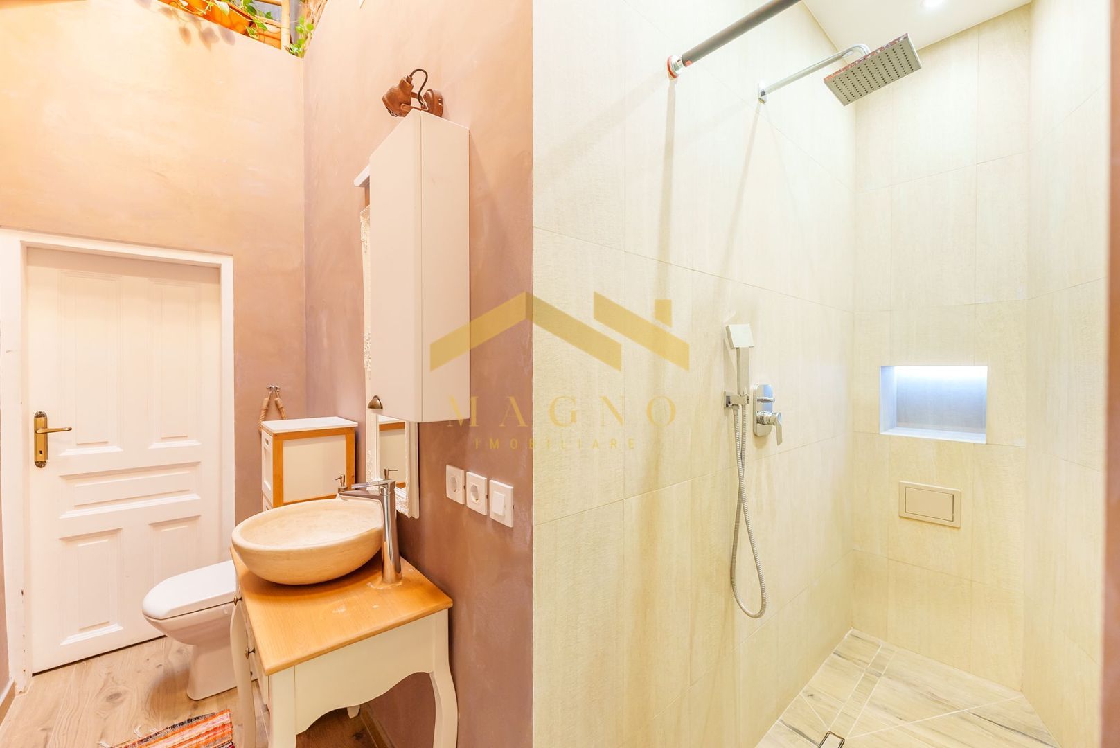 Apartament  superlux ,ultracentral de inchiriat . - Poză 20