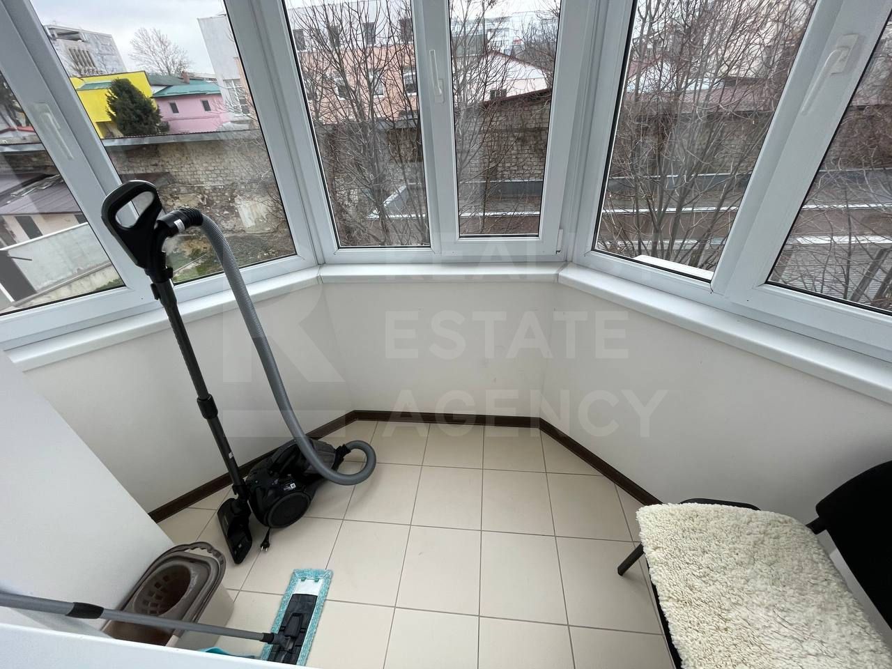 Chirie, apartament, 2 odăi, str. Mitropolit Petru Movilă, Centru - Poză 6