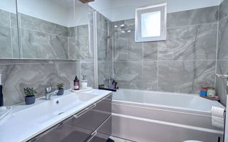 Casa Parta, mobilata modern - Poză 11