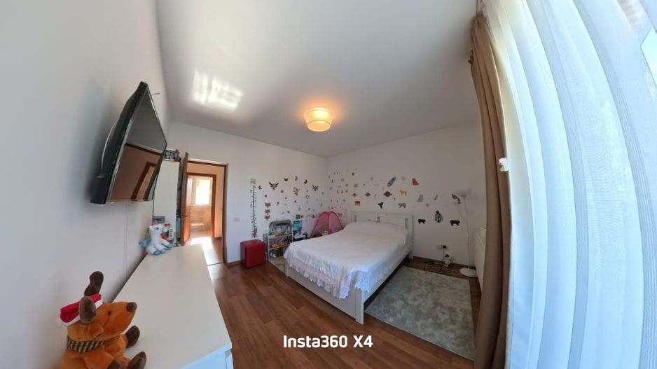 Casă de vânzare în Otopeni – 4 camere, 140 mp utili, central, ideal familii - Poză 12
