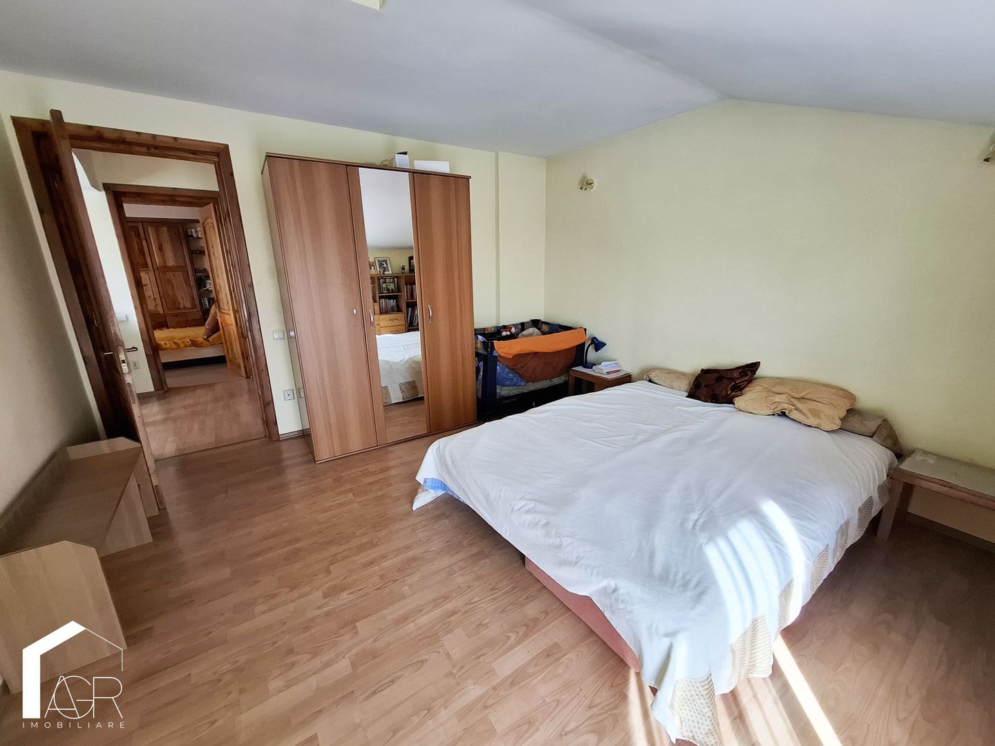 Casa tip duplex cu 6 camere, zona Republicii - Poză 17