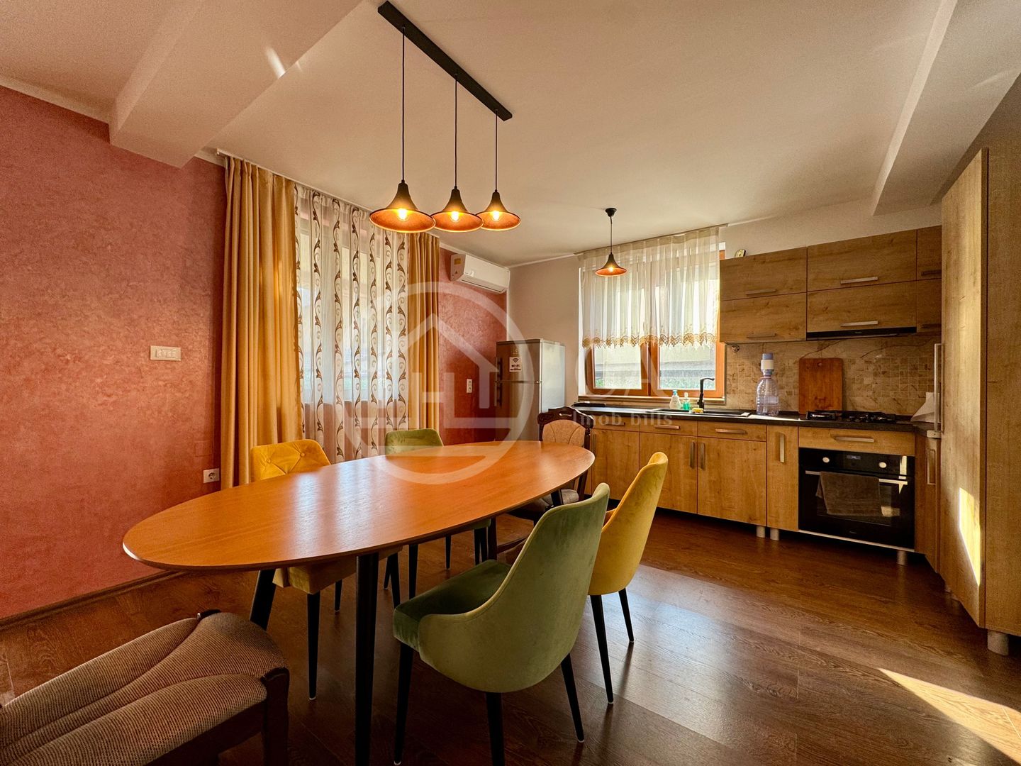 Casă de vânzare cu 5 camere in Sânmartin, Bihor - Poză 9