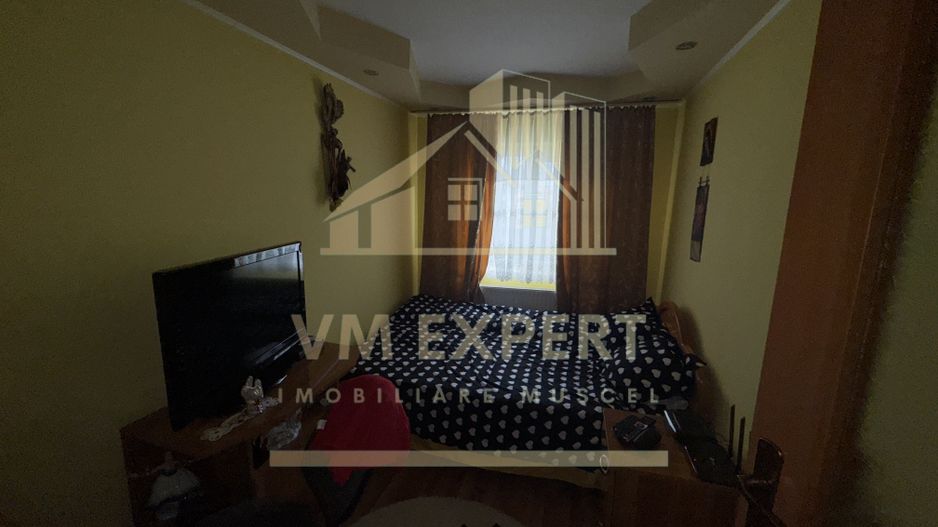 APARTAMENT 3 CAMERE ETAJ 4 VISOI - Poză 16