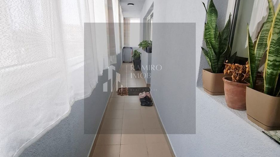 Apartament 3 camere decomandat 112mp Metalurgiei / Turnu Magurele - Poză 12