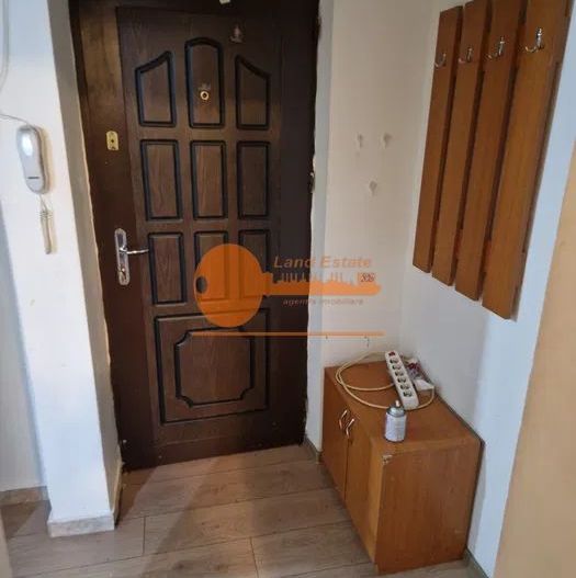 Garsoniera la 6 minute de Metrou Lujerului-Centrala Proprie - Poză 4