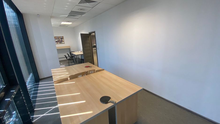 Spațiu de birouri de 375 mp - Poză 11