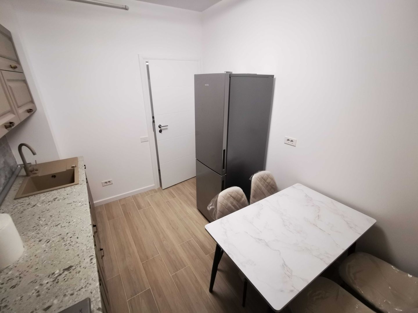 DE INCHIRIAT apartament 3 camere, situat în zona Berceni BLOC NOU - Poză 3