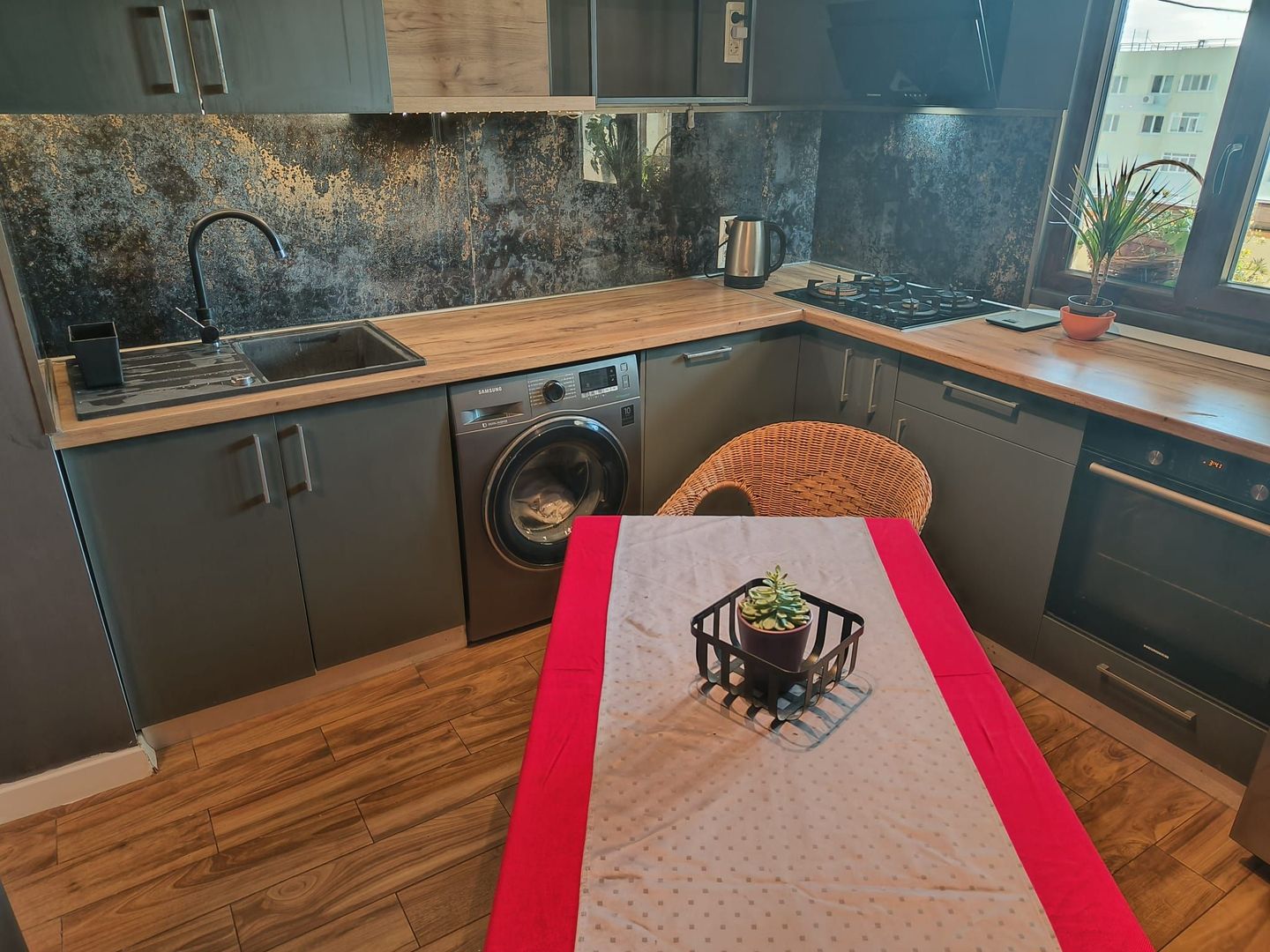 Apartament superb cu doua camere, soseaua Berceni, 102.000€ - Poză 6