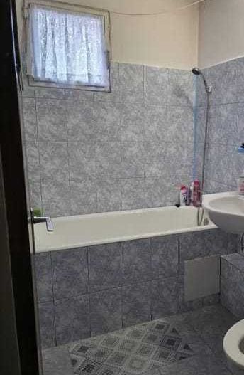 De vanzare apartament 3 camere Crangasi - Poză 6