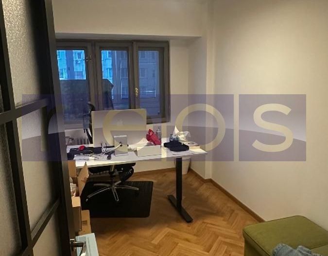 APARTAMENT DEOSEBIT 3 CAMERE – ZONA PIAȚA VICTORIEI – COMPLET RENOVAT! - Poză 4