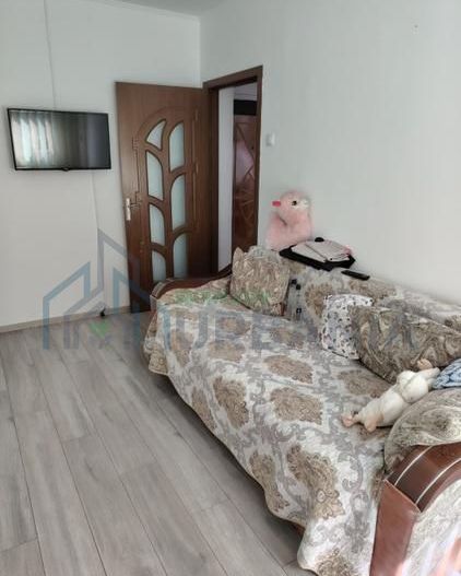 Apartament 3 camere, semidecomandat, Podu Roș – 5 minute de Palas. Liber imediat. - Poză 14