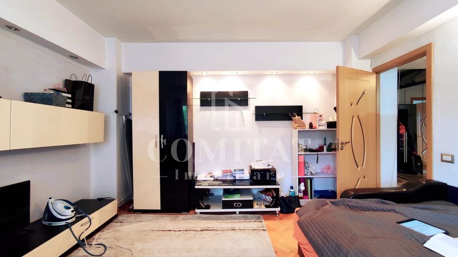 Apartament primitor cu 3 camere decomandate aproape de inima Clujului - Poză 1