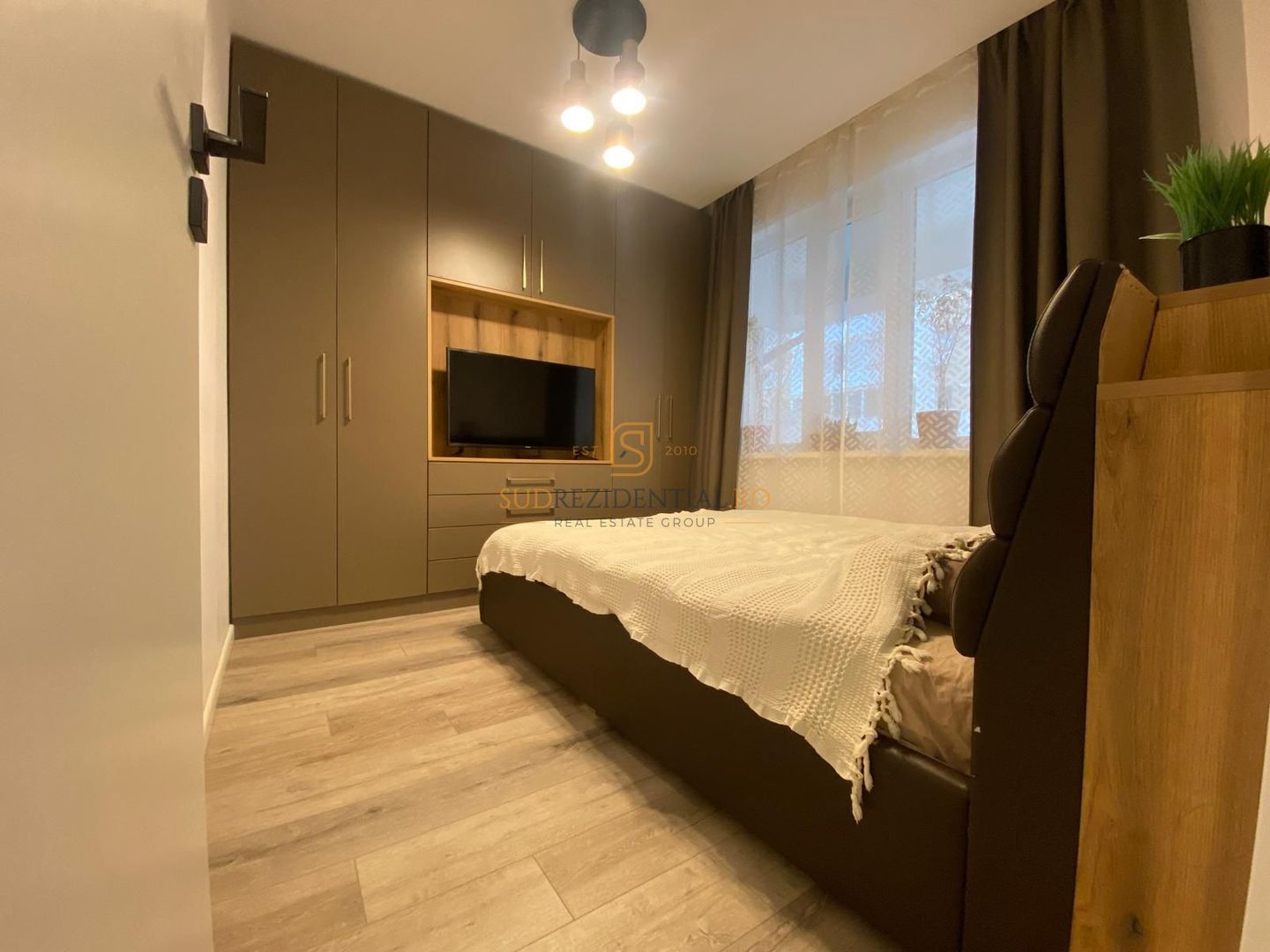 Apartament cu 3 camere, gata de mutare, imobil nou cu curte - Poză 9