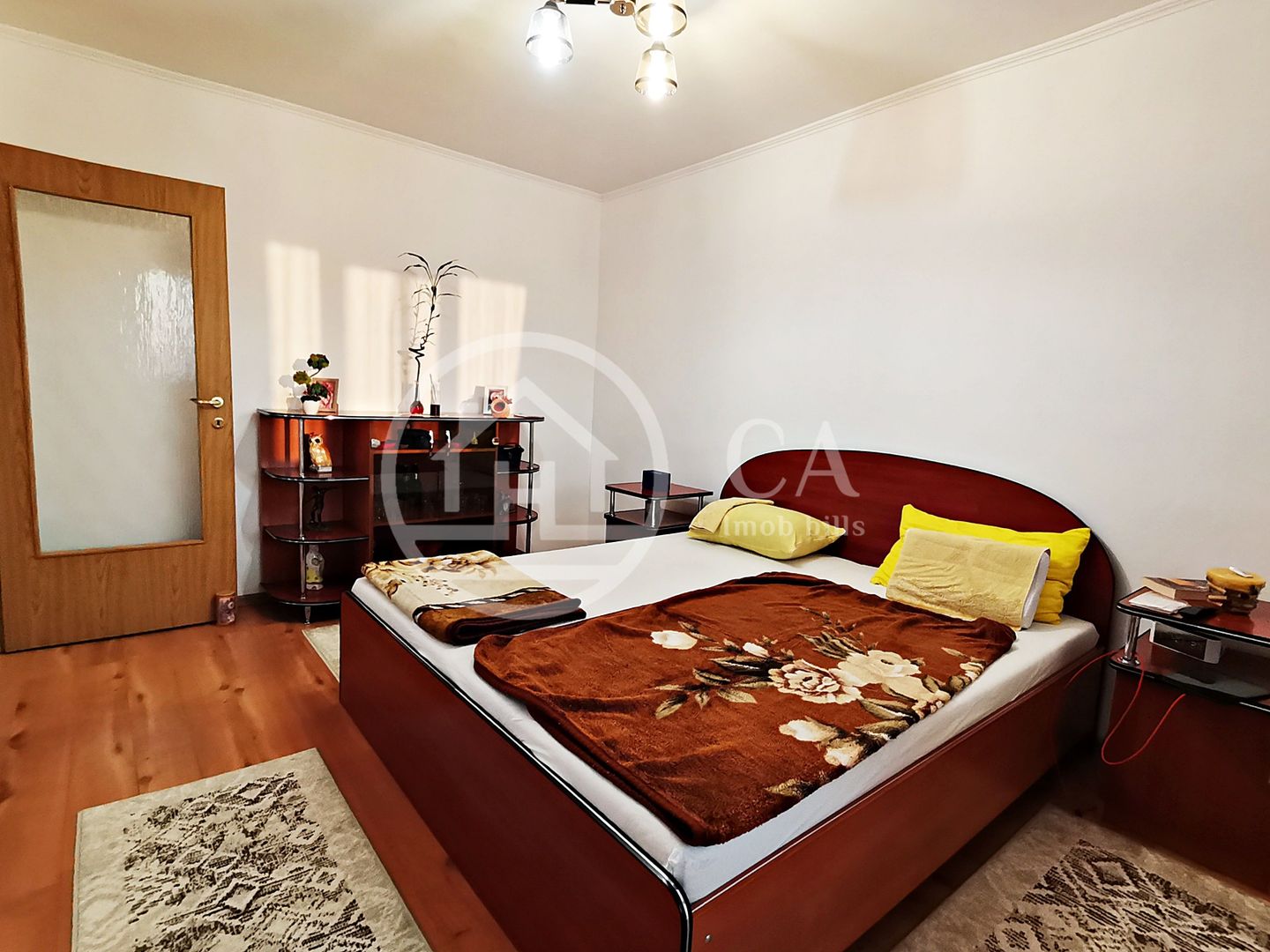 Apartament de vânzare cu 3 camere tip AN în zona Dacia, Oradea - Poză 1