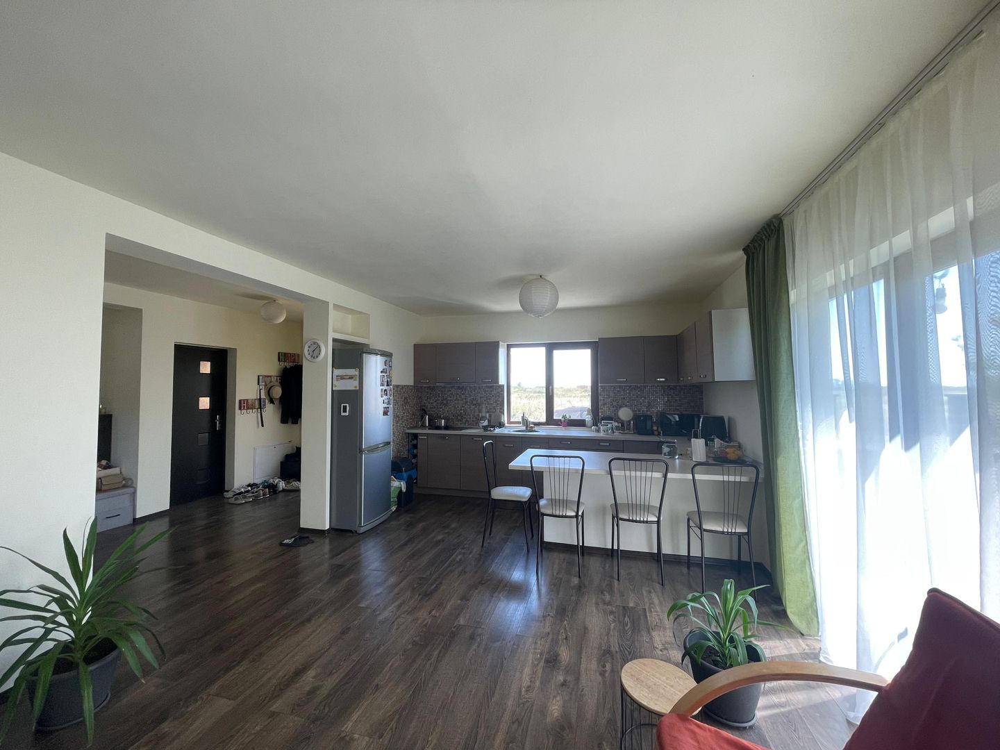 Casă individuală complet mobilată și utilată | Moșnița Nouă| - Poză 2