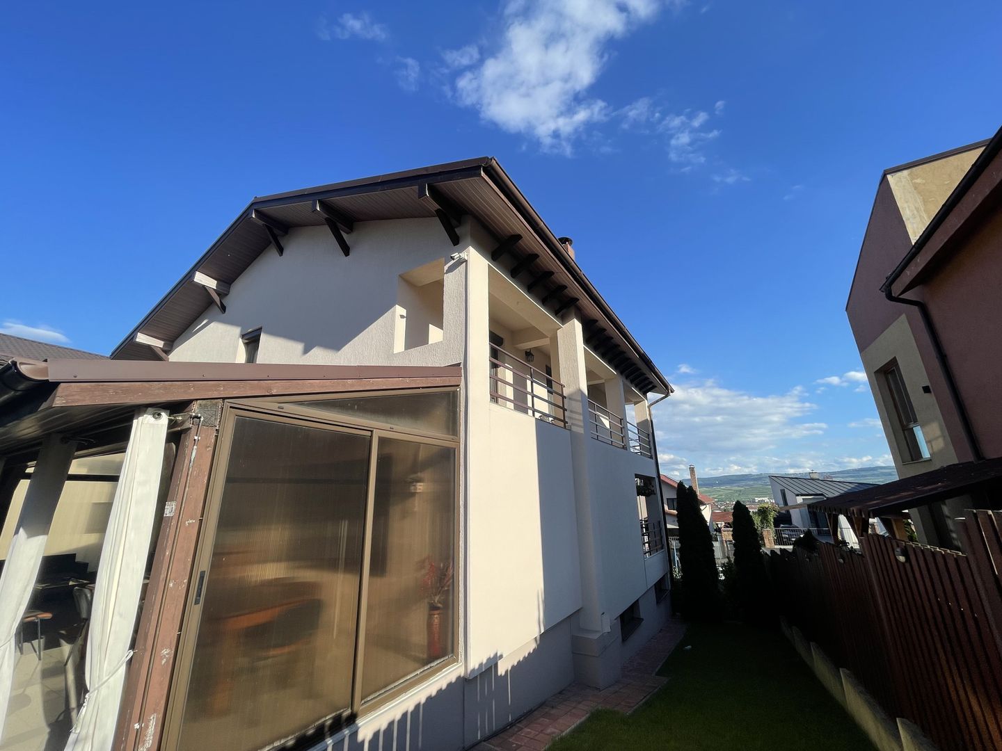 Casa de inchiriat pe str.Voronet - Poză 3