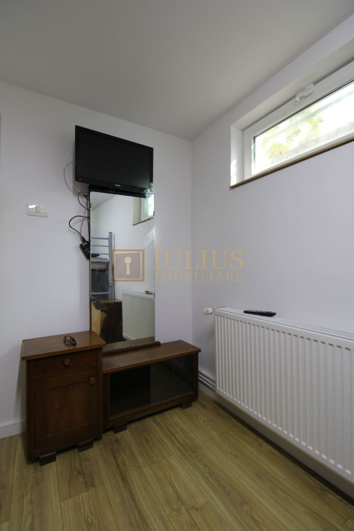 3 camere, la casa, potrivit pentru mai multe persoane/angajati. - Poză 12