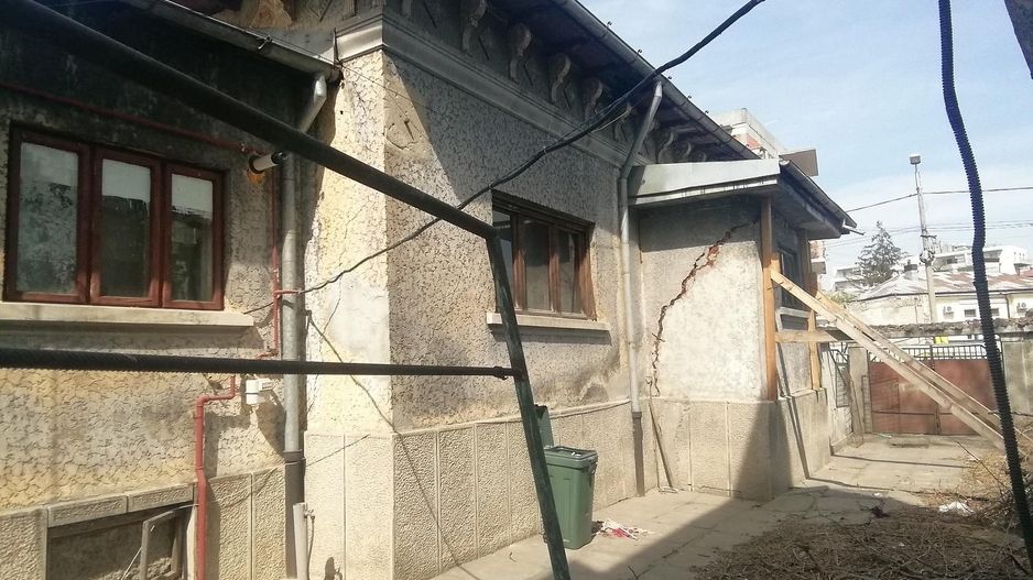 CASA/TEREN  de vanzare  Zona Centrala - Poză 3