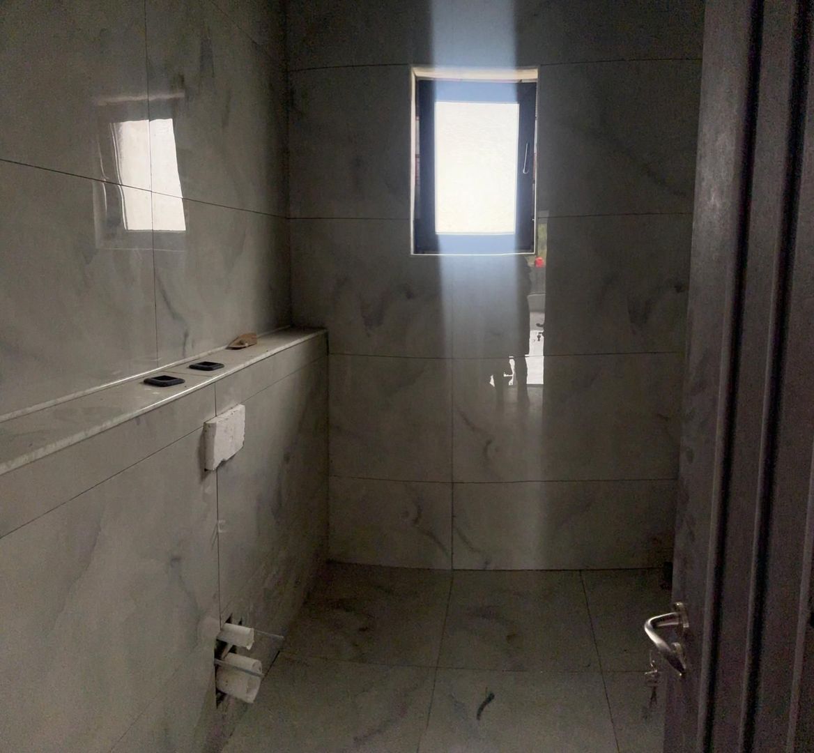 Casa individuala pe parter, zona Izvor - Poză 10