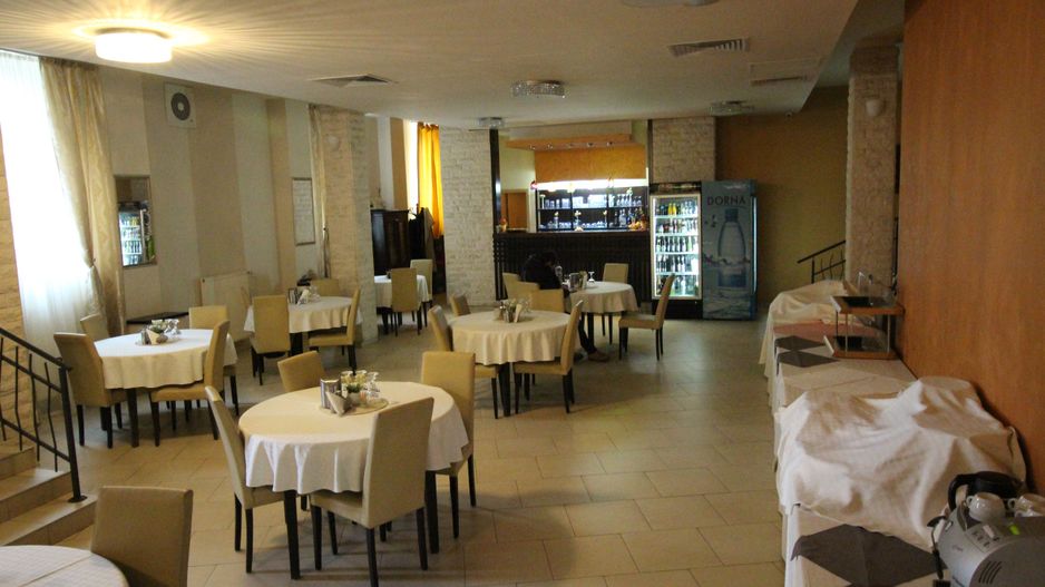 Spațiu de birouri  / Hotel - Poză 3