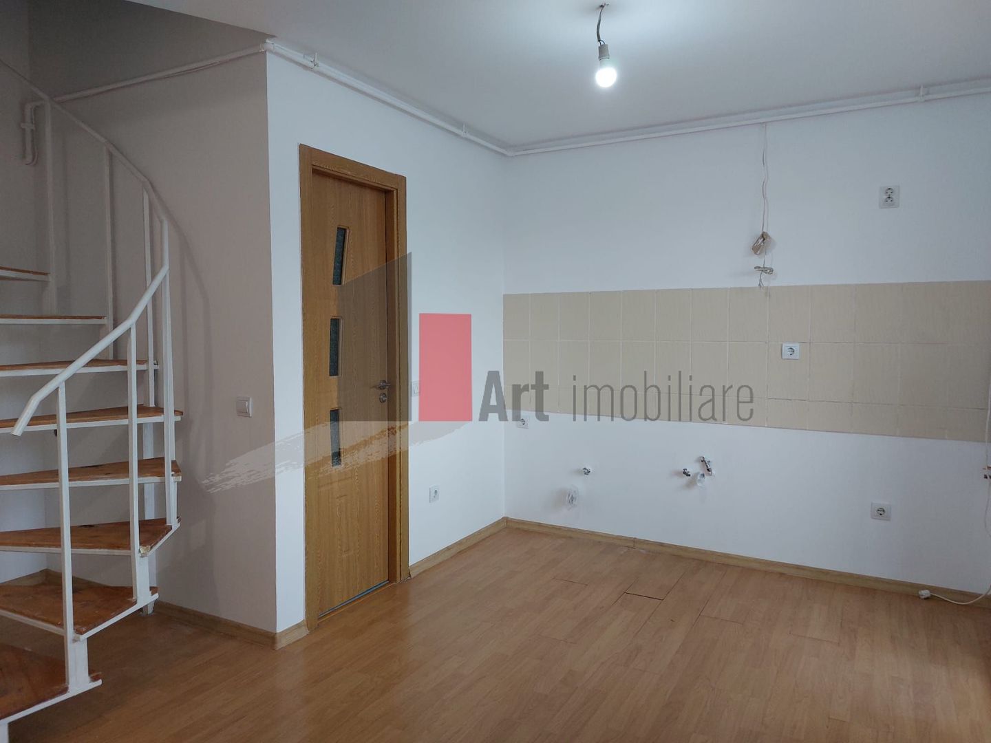 Apartamentul "BARRUKO" , P-ta Resita, liniste, verdeata, BLOC REABILITAT - Poză 2