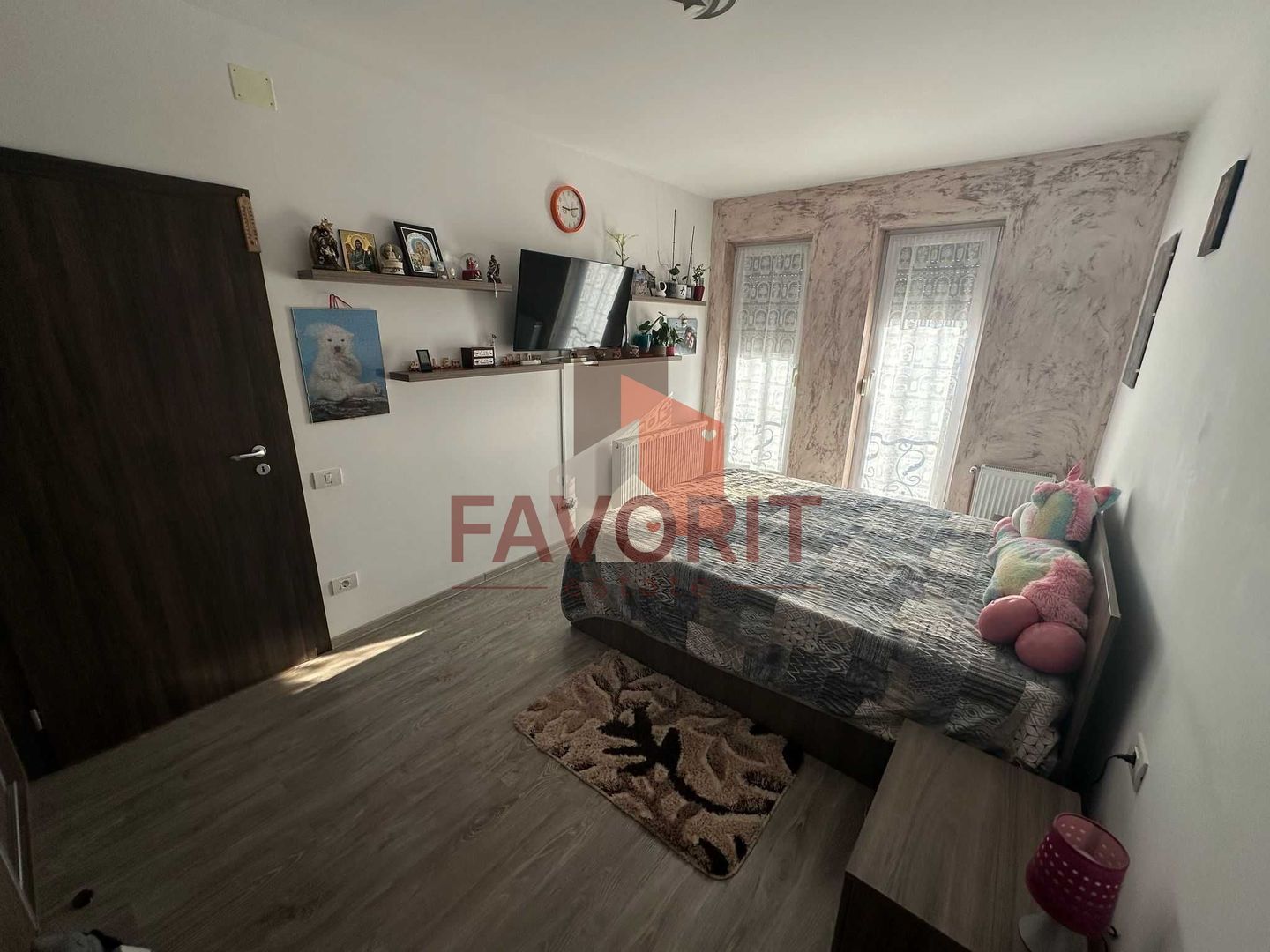 Etaj 2. Mobilat si utilat. Pozitie excelenta. - Poză 5