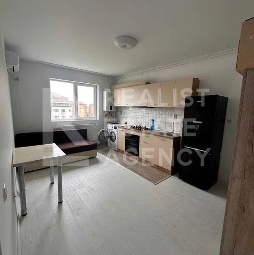 Vânzare, apartament, 2 camere, în zona Militari Residence - Poză 1