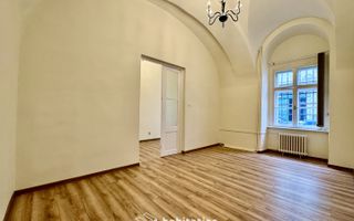 Birou renovat situat in Piata Unirii - Tribunal - Poză 4