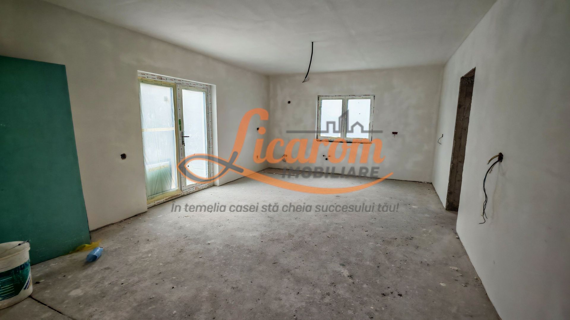 Vila LUX Parter+Etaj(stil mediteranean) in Sanpetru Calea Harmanului - Poză 8