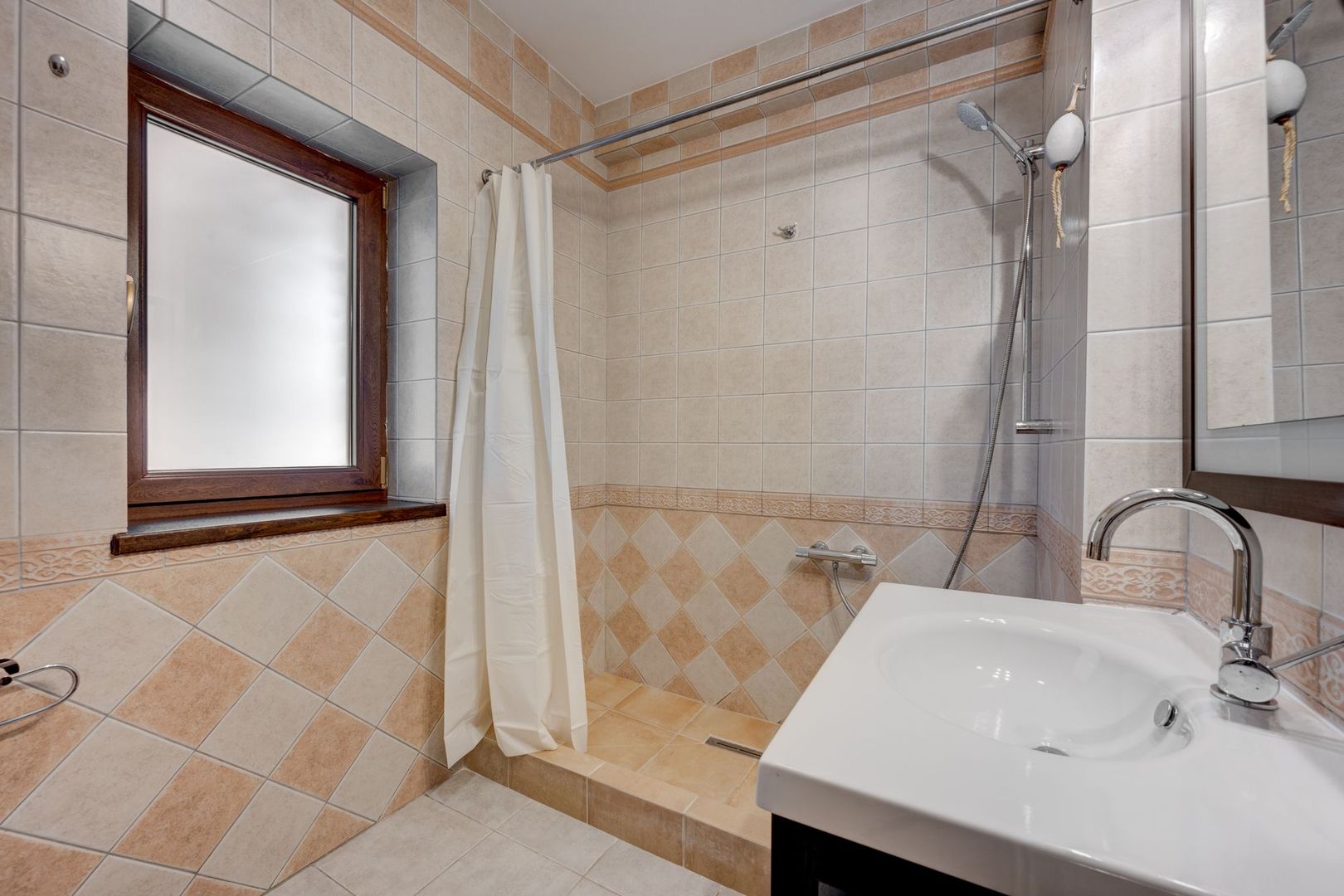 2 Vile individuale in Paradisul Verde P+M, caramida, ideal familii - Poză 15