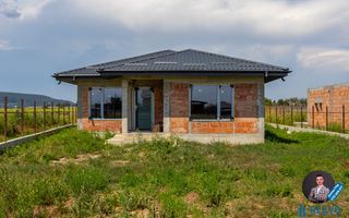 Casă/Vilă nouă de vânzare în Lilieci, Bacău - Poză 6