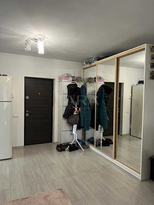 Apartament pozitionat cu 3 camere in zona strazii  Tineretului! - Poză 3