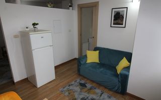 Se afla la 5 minute de Complex, ideal pentru studenti, centrala proprie - Poză 13