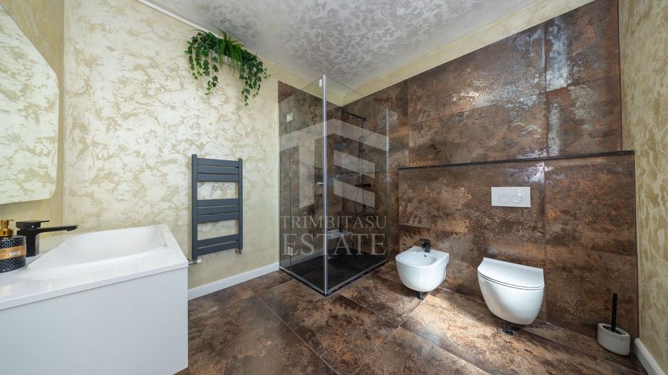 Sanpetru ,Subcetate-Casa 4 camere,3 bai+480 mp teren - Poză 52