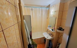 Garsoniera decomandata - etaj 3 - 33mp - mobilata - utilata - Sarari - Poză 6
