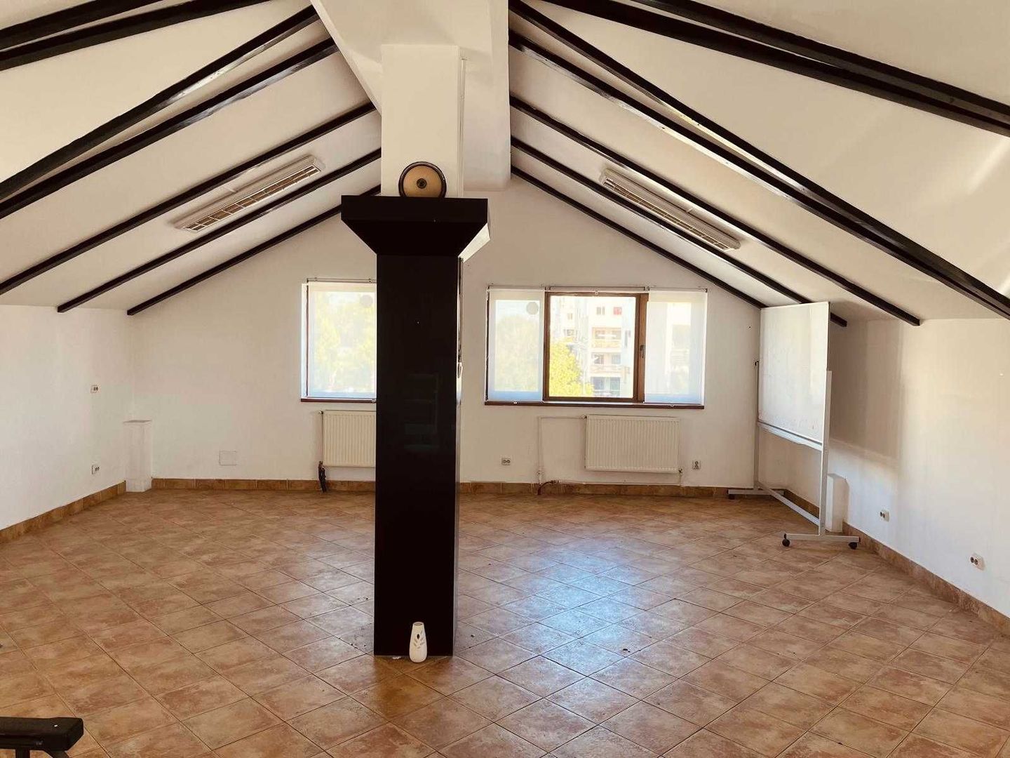 Vilă  în Nordul Bucureștiului - Poză 4