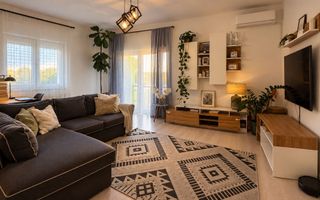🏠 Apartament 3 cam, 70 MP, etaj 2/3, 2 parcări // 📍 Copou - Cuibul Verde - Poză 1