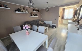 Casă 4 camere + teren de 308 mp - zona Sângeorgiu de Mureș - Poză 1