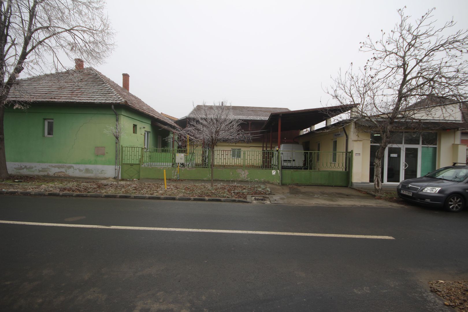 Imobil  cu destinatie mixta - Poză 19