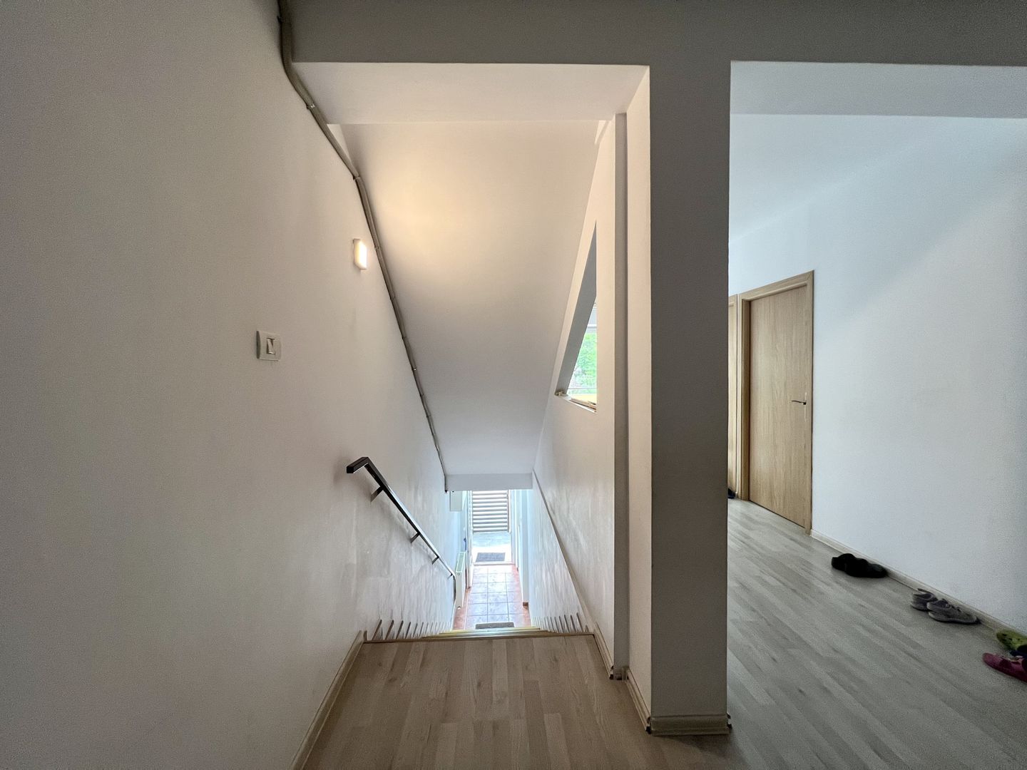 SPATIU CU MULTIPLE DESTINATII - Poză 6