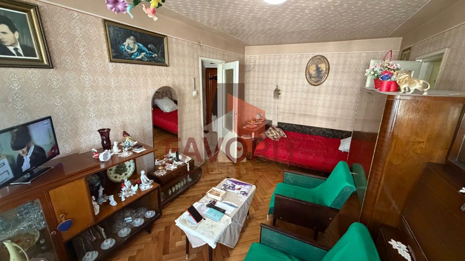 Etaj intermediar. Pozitie excelenta. Lift - Poză 3