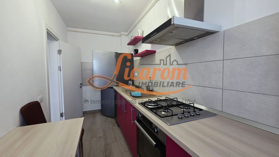 Apartament 2 camere, mobilat, lift, parcare, animale,Cristian BV - Poză 12